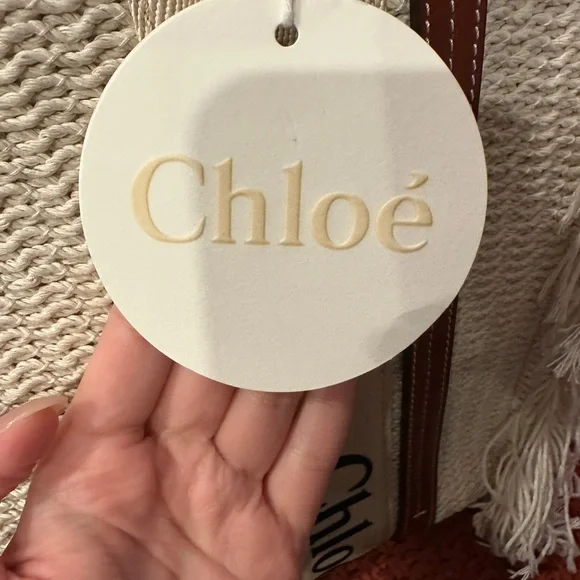 Authentic Chloé Woody Medium Woven Fringe Tote - Picture 5 of 15